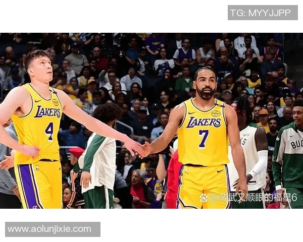 湖人队与字母哥的巅峰对决谁将成为NBA赛季的真正王者